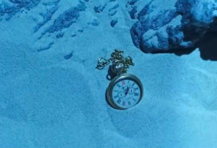 『Snow Labo. S2』、ユニット曲に写り込む時計の謎